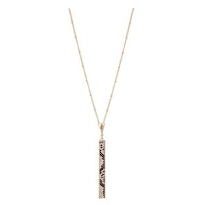 Snakeprint necklace